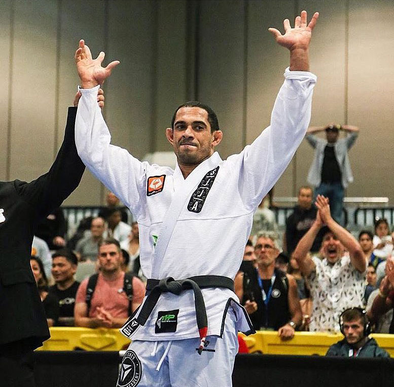Bruno Alves wins